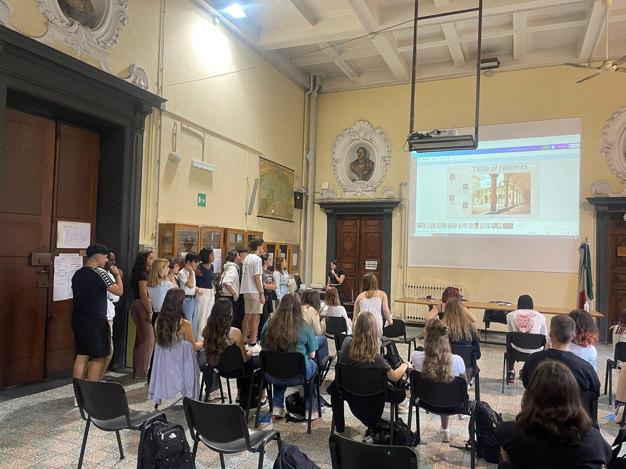 gruppi_internazionali_di_studenti_al_lav